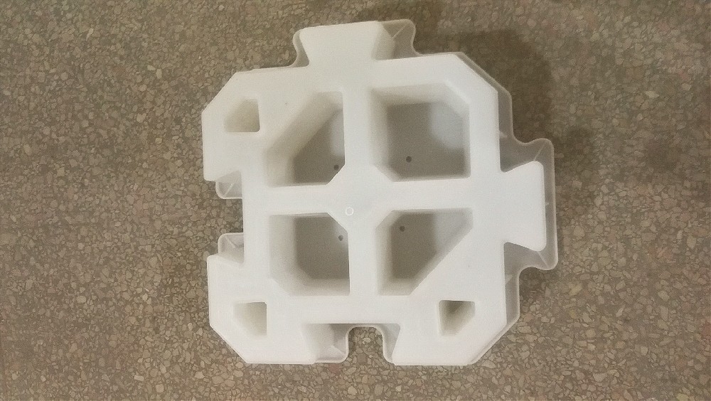 連鎖護(hù)坡模具